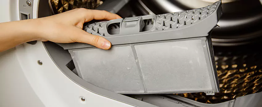 Signs Of A Clogged Dryer Lint Trap in Shively, Kentucky